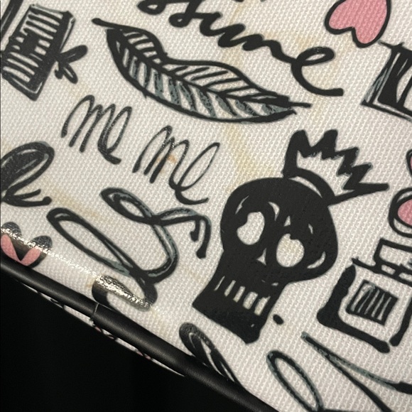 Henri Bendel Jewelry case NWT with imperfections- see photos - Picture 13 of 13